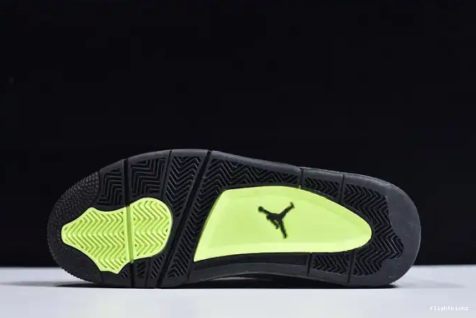 SE 4 Air Jordan Neon CT5342-007 0427